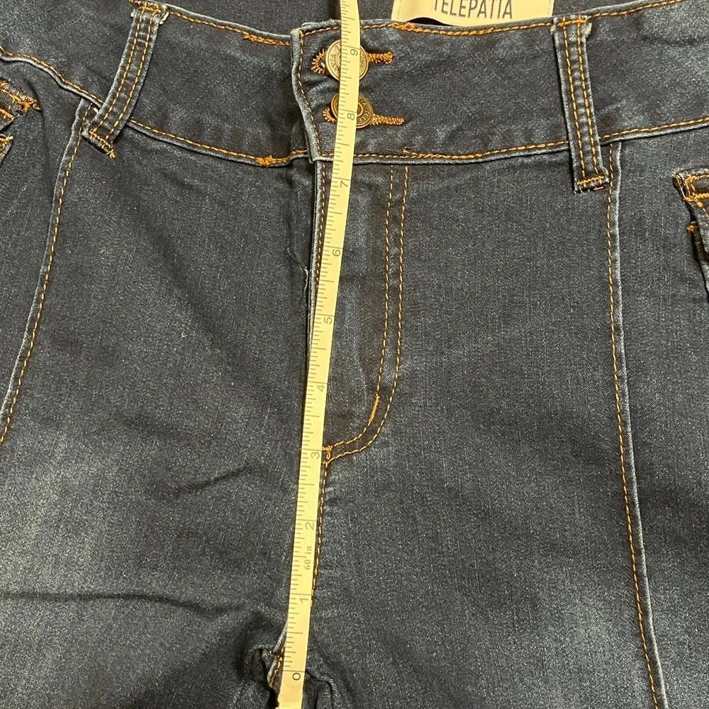 New Without Tags, Never Worn Women's Flared Blue Jeans. Size 15 - Picture 6 of 7